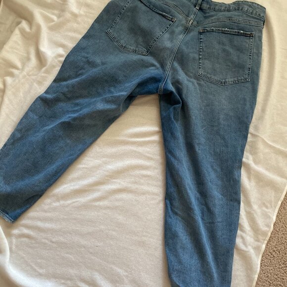 Curvy High-Waisted Button-Fly OG Straight Jeans - Size 24 - Picture 10 of 11